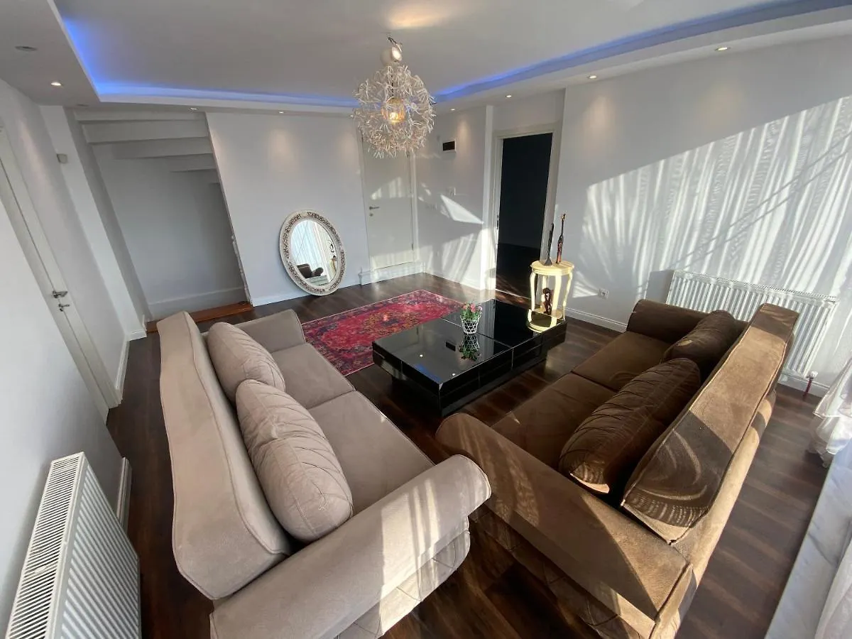 Wonderful Villa Airport 5 Minutes Arnavutkoy Guest house