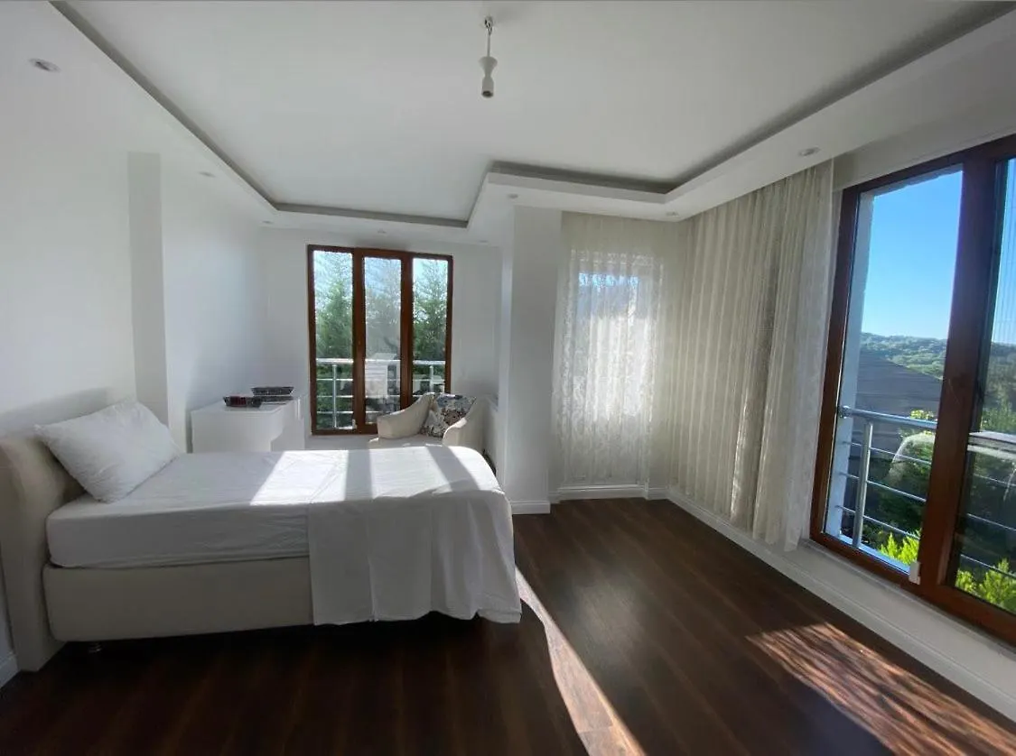 Wonderful Villa Airport 5 Minutes Arnavutkoy Turkey